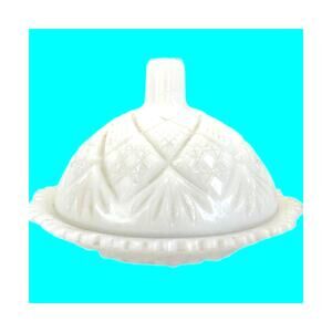 Vintage Westmoreland Thumbelina Child's Milk Glass Butter Dish 2.5”x3.5” White